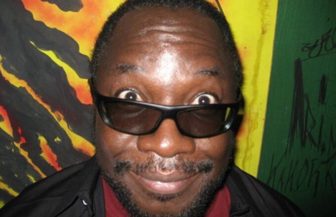 【ひかりみらいページ】MAD PROFESSOR MAD PROFESSOR - Chan Centre